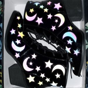 Aura boots